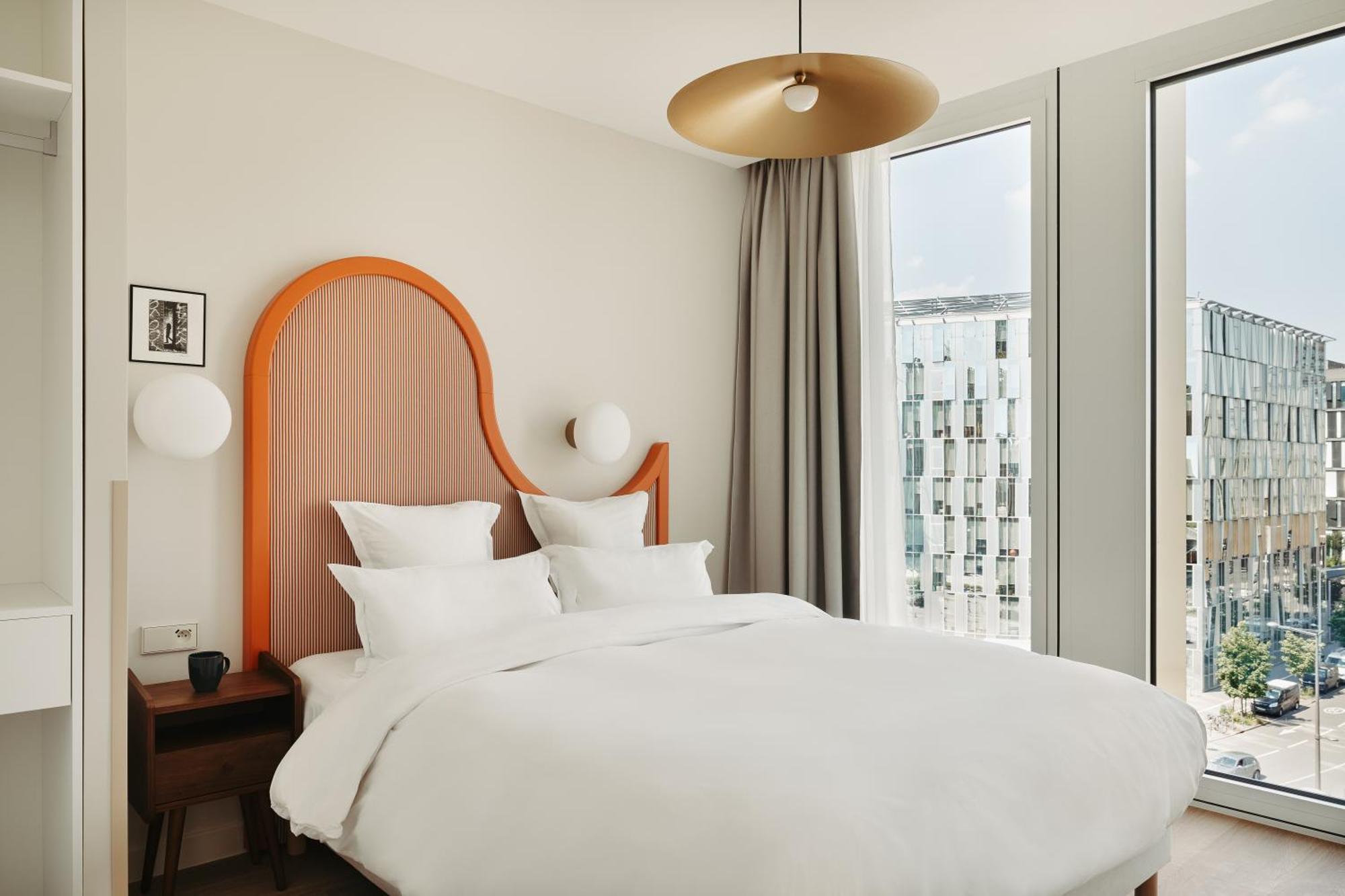 Edgar - Shake Aparthotel